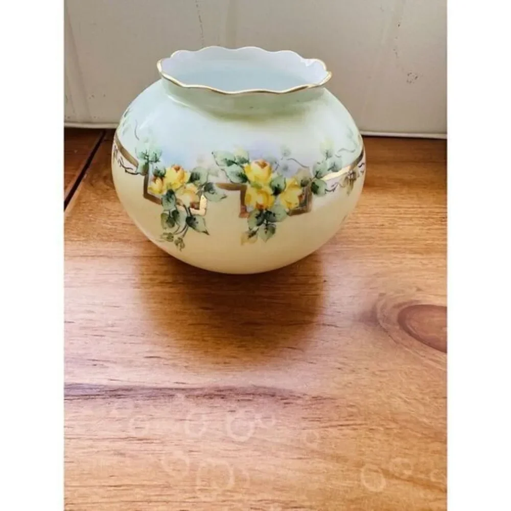 Vintage Hand Painted Yellow Flowers Vase Green & Gold‎ Accents 4.5